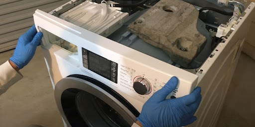 Ремонт стиральных машин Whirlpool в Грозном – сервис от Мастер24, цены от 2052 руб